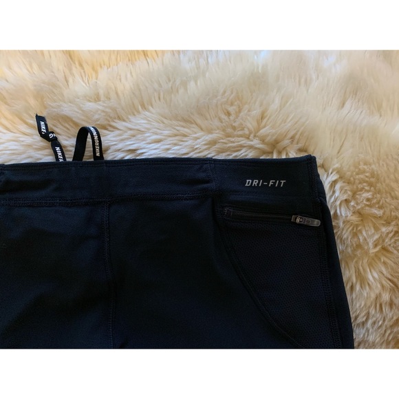NWOT Nike Dri-Fit Capri Leggings - Picture 6 of 12
